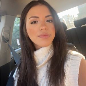 Meet your Posher, Alyssa